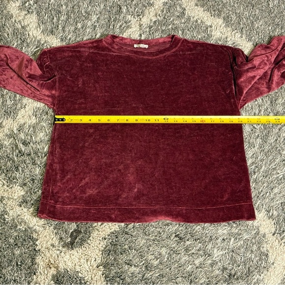 Garnet Hill Moonrise Velour Pullover Top Women Size S Red Wine 3/4 Sleeve Boxy - Picture 6 of 7